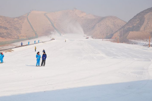 大青山滑雪场